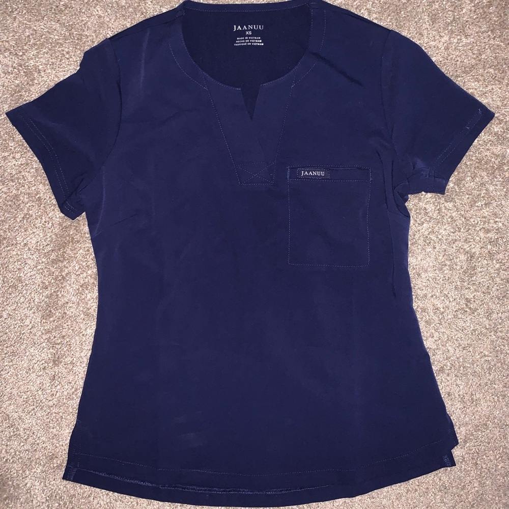 Jaanuu Scrub Top